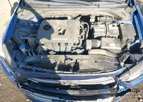 2017 Hyundai Elantra Limited from USA, damaged, VIN 5NPD84LFXHH015475